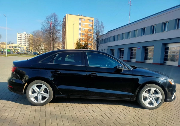 Audi A3 cena 75000 przebieg: 82000, rok produkcji 2017 z Warszawa małe 211